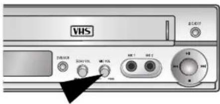 SAMSUNG DVD-V8000K - Подсоединение микрофона - 2