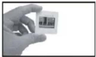 Reflecta x44-Scan - Chargement de diapositives encadrées - 1