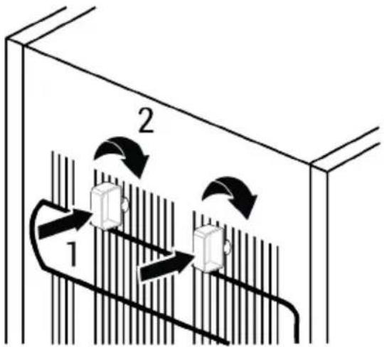 BEKO TSE1285NG - De plastic spieën bevestigen - 1