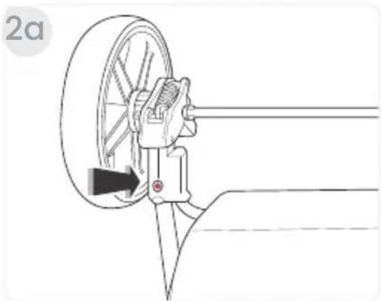 BRITAX Grove - Cómo Retirar las Ruedas Traseras - 1
