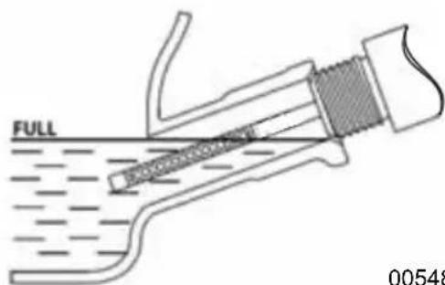 Generac G0071270 - Imagen 4-1. Llenado de aceite de motor - 1