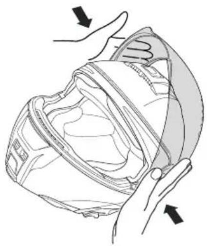 Schuberth C5 - Installing the visor - 1