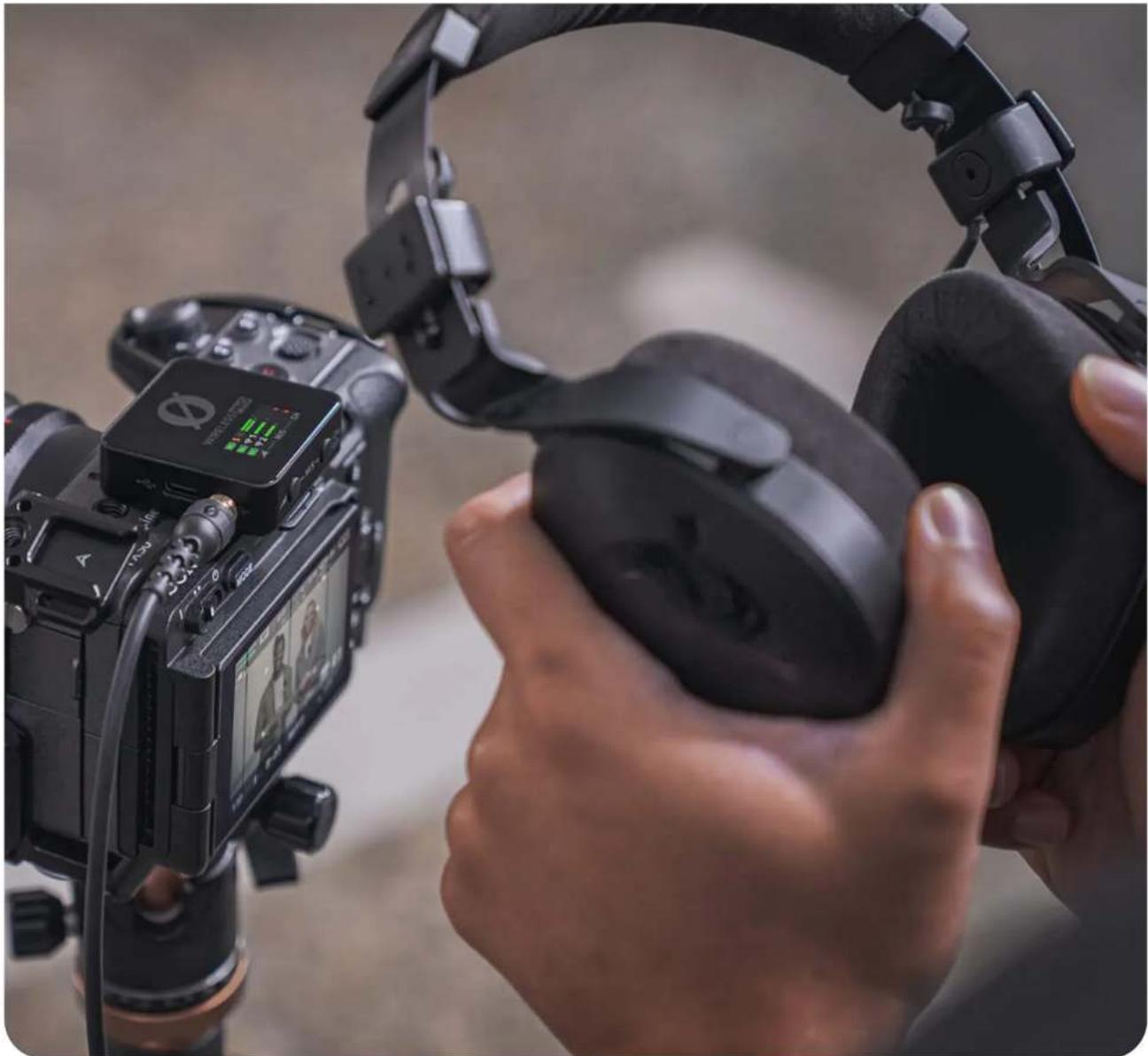 Røde Wireless PRO - Connecting Headphones or Headsets to the Receiver - 1