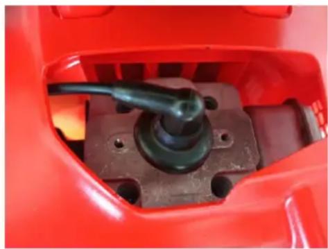 Fuxtec FX-LB126ECO - Idrifttagning - Tankning, 2-takts motorolja - 3