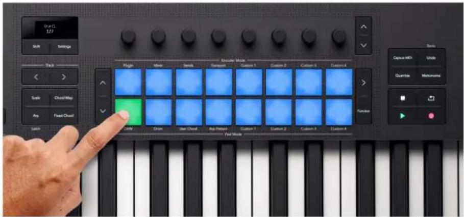 NOVATION Launchkey 25 MK4 - Mode Drum Pad - 2