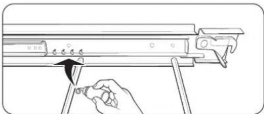 Dacor DOP48T960GS - Lubricating the Gliding-Rack Slides - 4