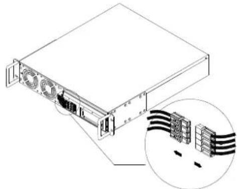 CyberPower PR3000ELCDRTXL2U - PROCEDIMIENTO DE SUSTITUCIÓN DE LA BATERÍA: - 4