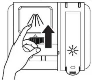 MIDEA MDF18A1AST - Llenado del dispensador de detergente - 3