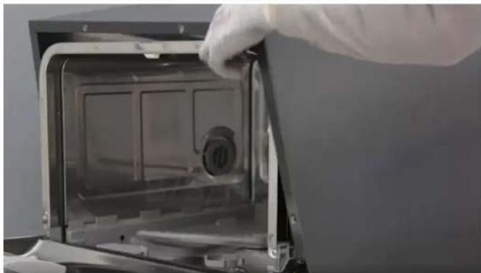 SIEMENS SK25IB00TE - Demontarea carcasei exteriorare - 7