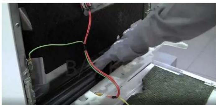 SIEMENS SK25IB00TE - Poista luukun alatiiviste - 7