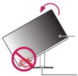 LG 27BA560 - Pivot Feature - 1