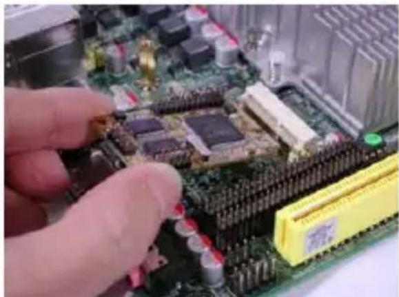 StarTech.com MPEX2S1P552 - Installation du Matériel - 1