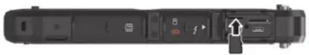 Getac K120G3 - Utilisation d'une carte de stockage (optionnel) - 1