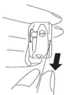MEDION LIFE SM60 (MD 10689) - Threading the bobbin case - 6