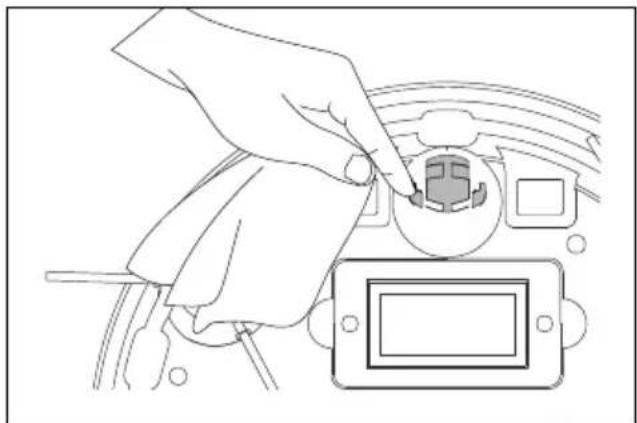 MEDION E35 (MD 11157) - Cleaning the wheel/drive wheels - 1