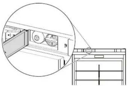 SIGNATURE SKSFD4826P - Remove the old water filter. - 2