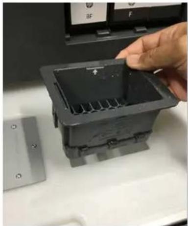 HP Jet Fusion 500 3D - Dépannage du remplissage trop lent des réservoirs d'eau - 1