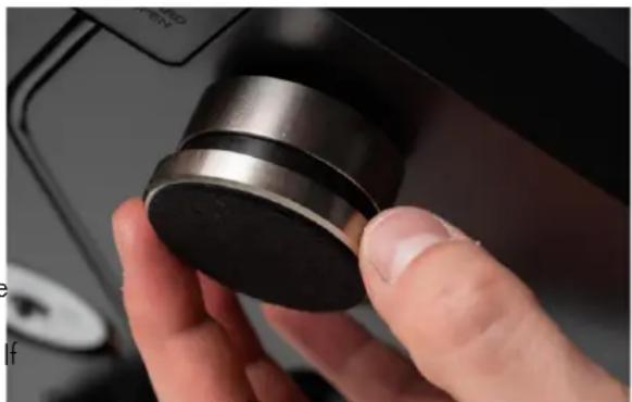 PRO-JECT Debut B - Positioning and levelling your turntable - 1
