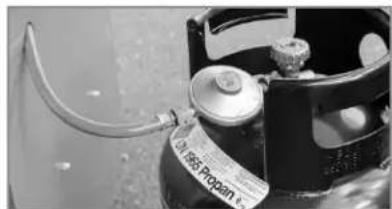 Roesle VIDERO G4-S - Gas cylinder positioning outside the lower cabinet - 1