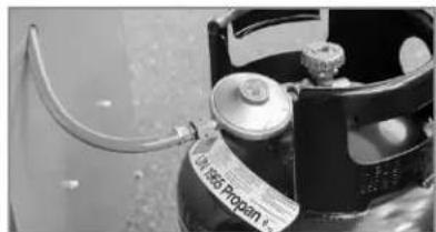 Roesle VIDERO PRO G3-S - Installazione della bombola del gas all'esterno della base - 1