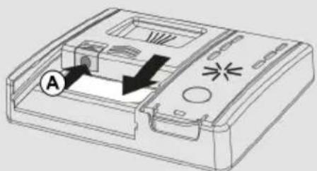 CANDY CNF 4A4S3PSX - Filling the detergent container - 1