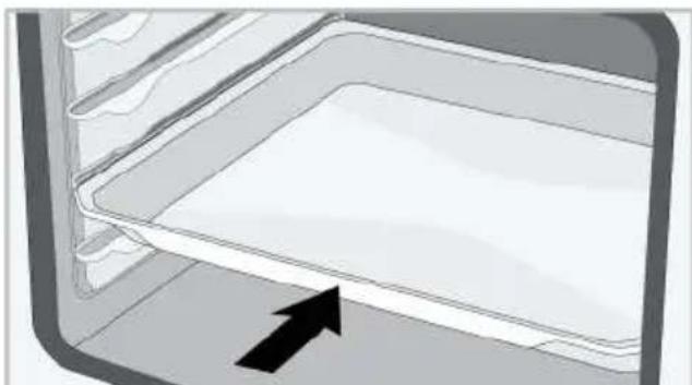 BEKO BCBIM16300XDE - Mise en place du plateau sur les étagères de cuisine - 2
