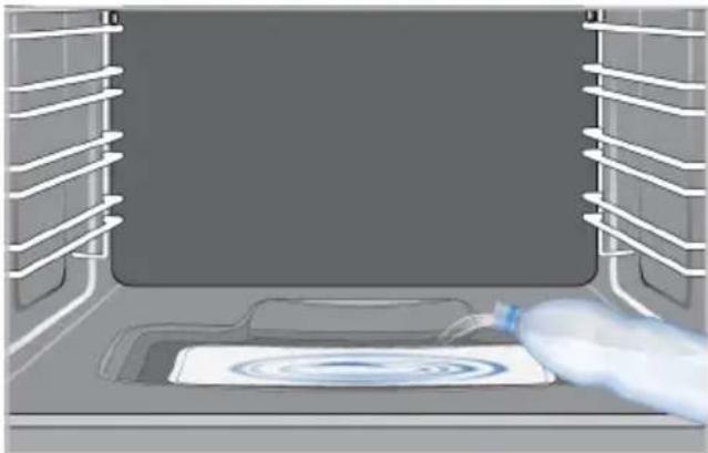 BEKO BCBIS17300KSBMPS - Nettoyage du bassin d'eau à la base du four - 1