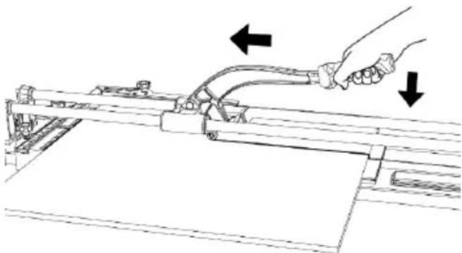 MSW TCM1000-SM - Cutting a tile at right angle - 1