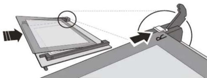 BLAUPUNKT 5B10B0040 - CLICK &amp; CLEAN- LIMPIEZA DEL CRISTAL - 2