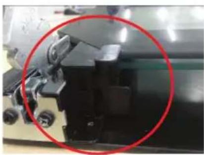 BLAUPUNKT 5B30P0250 - Instructions d'installation de la bande de recouvrement de la porte et de l'ensemble du support rotatif - 7