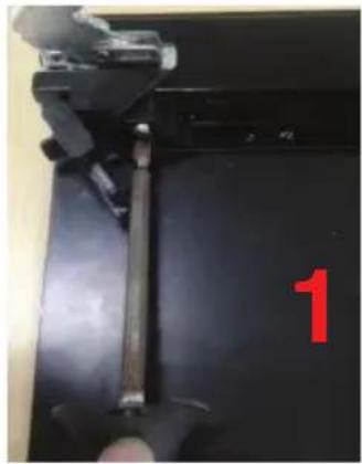 BLAUPUNKT 5B30P0250 - Navodila za namestitev sestava pokrova za vratni okvir in vrtljivega nosilca - 10