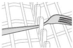SIGNATURE SKSDW2411T - Folding Down the Cutlery Tines - 2