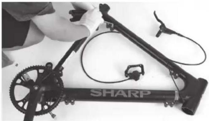 SHARP BK-RS08EB - Étape 18 : Démontez le cadre - 1