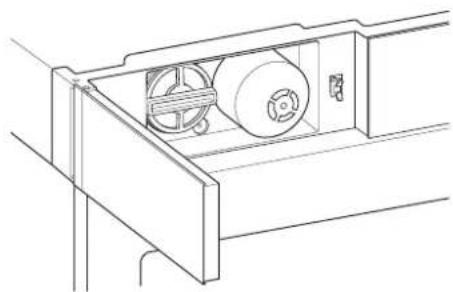 SIGNATURE SKSCR3001P - Replacing the Water Filter - 1