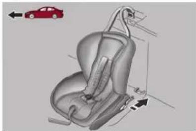 ALFA ROMEO Giulia (2025) - INSTALLATION D'UN SIÈGE ENFANT ISOFIX - 2