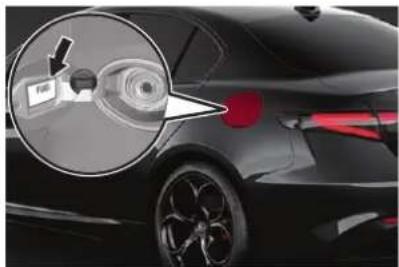 ALFA ROMEO Giulia (2025) - Ouverture de la trappe - 2