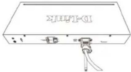 D-LINK DGS-1210-52 - Installation de l'attache du cordon d'alimentation - 5