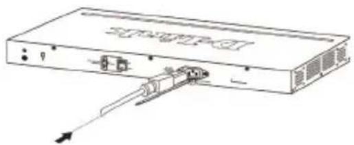 D-LINK DGS-1210-52 - Anbringen des Stromkabelhalters - 2