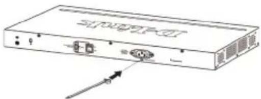 D-LINK DGS-1210-52 - Installazione della clip per il cavo di alimentazione - 1