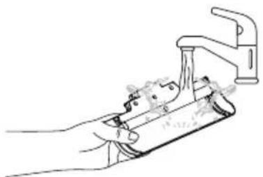KENMORE HF5010 - NETTOYAGE DU COUVERCLE DU ROULEAU-BROSSE - 2