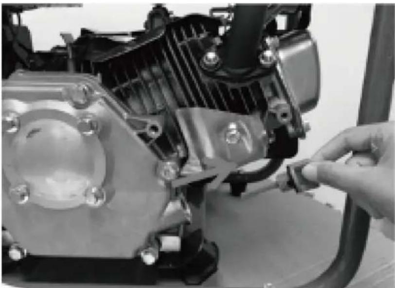 MSW PG-101 - 1) Doplnění motorového oleje - 2