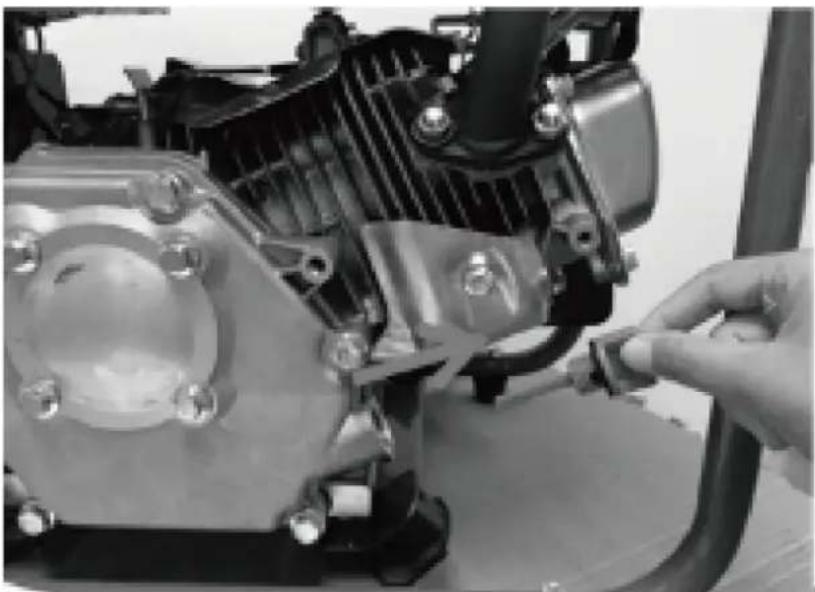 MSW PG-101 - 1) Doplnenie motorového oleja - 2