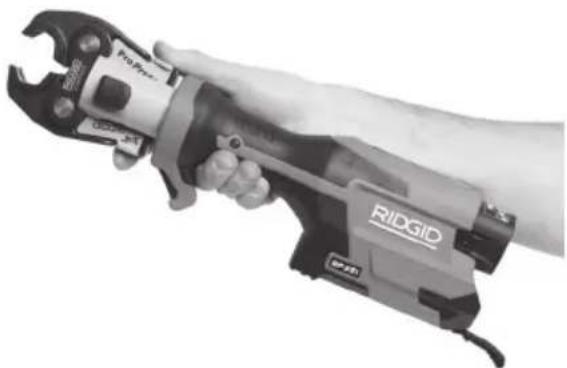 RIDGID RP 251 - Selladura de un acoplamiento con mordazas de tijera típicas - 1