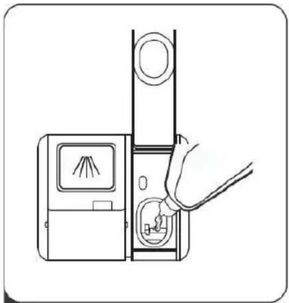 BRANDT BDF424VDX - • Remplissage du bac à produit de rinçage - 2