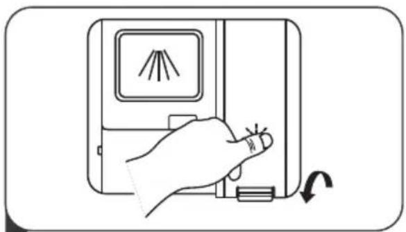 BRANDT DWJ3137DS - Filling The Rinse Aid Reservoir - 3