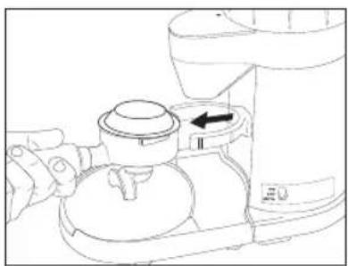 GRAEF CM 8011 - GRINDING COFFEE DIRECTLY INTO THE FILTER HOLDER - 6