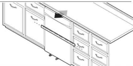 KITCHENAID KDFE304RBS - Alinee el frente de la lavavajillas con el frente de las puertas del gabinete - 1