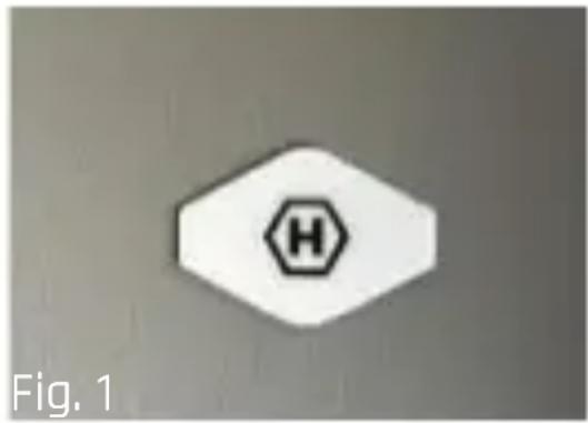 Hammer Construction 2 5G - Ouverture du logement de la carte SIM - 1