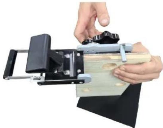 MSW EDGE-JB300 - Verwendung des Trimmers: - 2