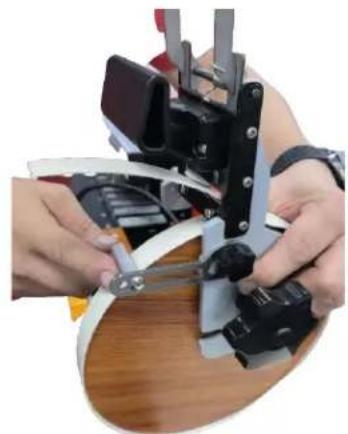 MSW EDGE-JB300 - Korzystanie z trymera: - 1